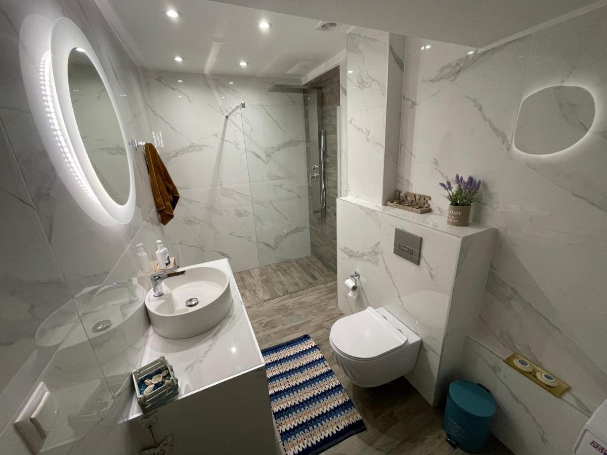 Peraía Lovely And Sunny Apartament 300M From Beach!! מראה חיצוני תמונה